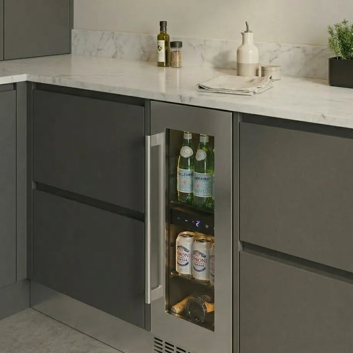 Cella KitchenLine BV18-SSH onderbouw drankkoelkast, in een keuken