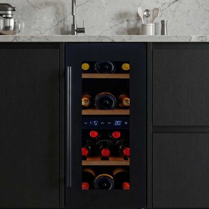 Cella KitchenLine W18S-BH onderbouw wijnkoelkast, in een keuken