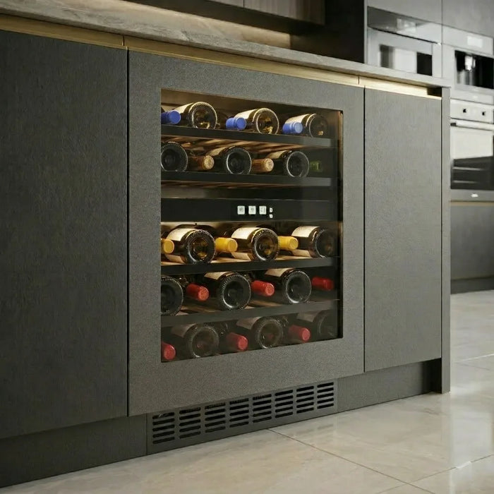 Cella KitchenLine W34PANEL-TO onderbouw wijnkoelkast, in een keuken