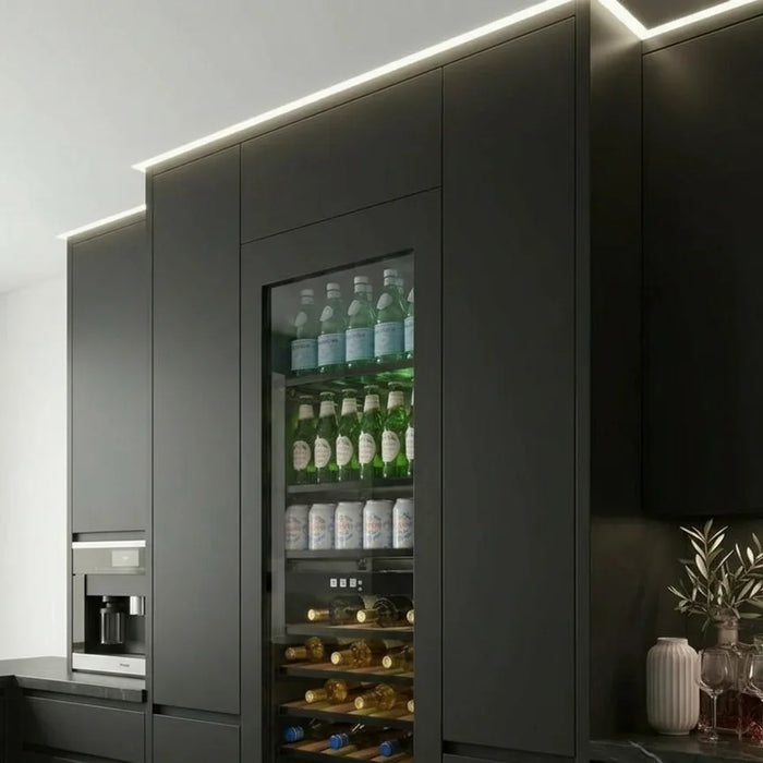 Cella KitchenLine WBV99PANEL-TO inbouw wijn- en drankkoelkast, in een keuken