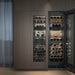Gaggenau Vario Expressive RVW467170 inbouw wijnkoelkast met open deur in een kastenwand