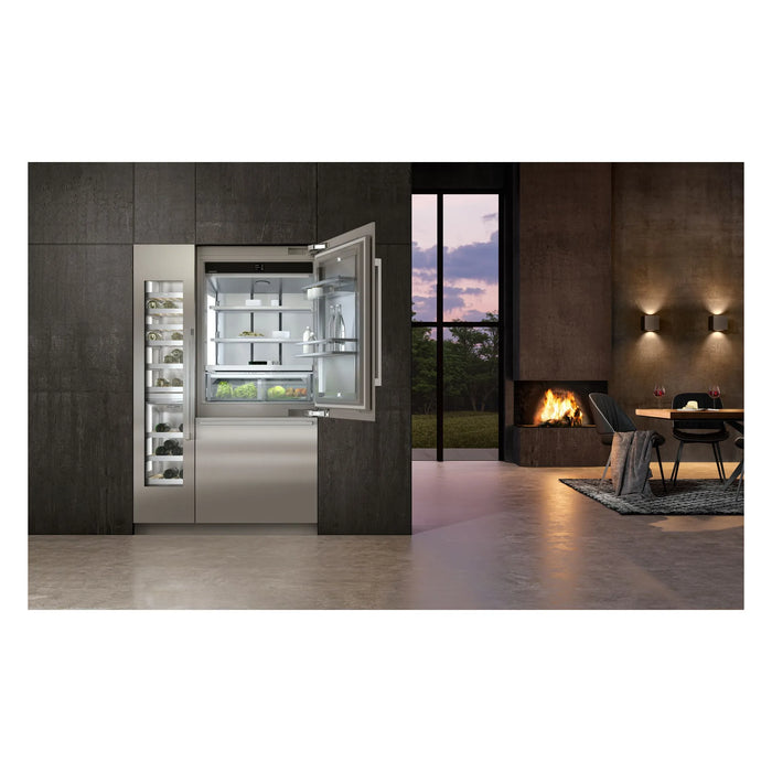 Liebherr Monolith EWPi 9471 sfeerfoto naast een Monolith-koelkast